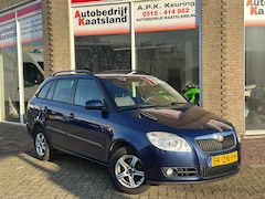 Skoda Fabia Combi - 1.6-16V Elegance - cruise - Trekhaak - Clima