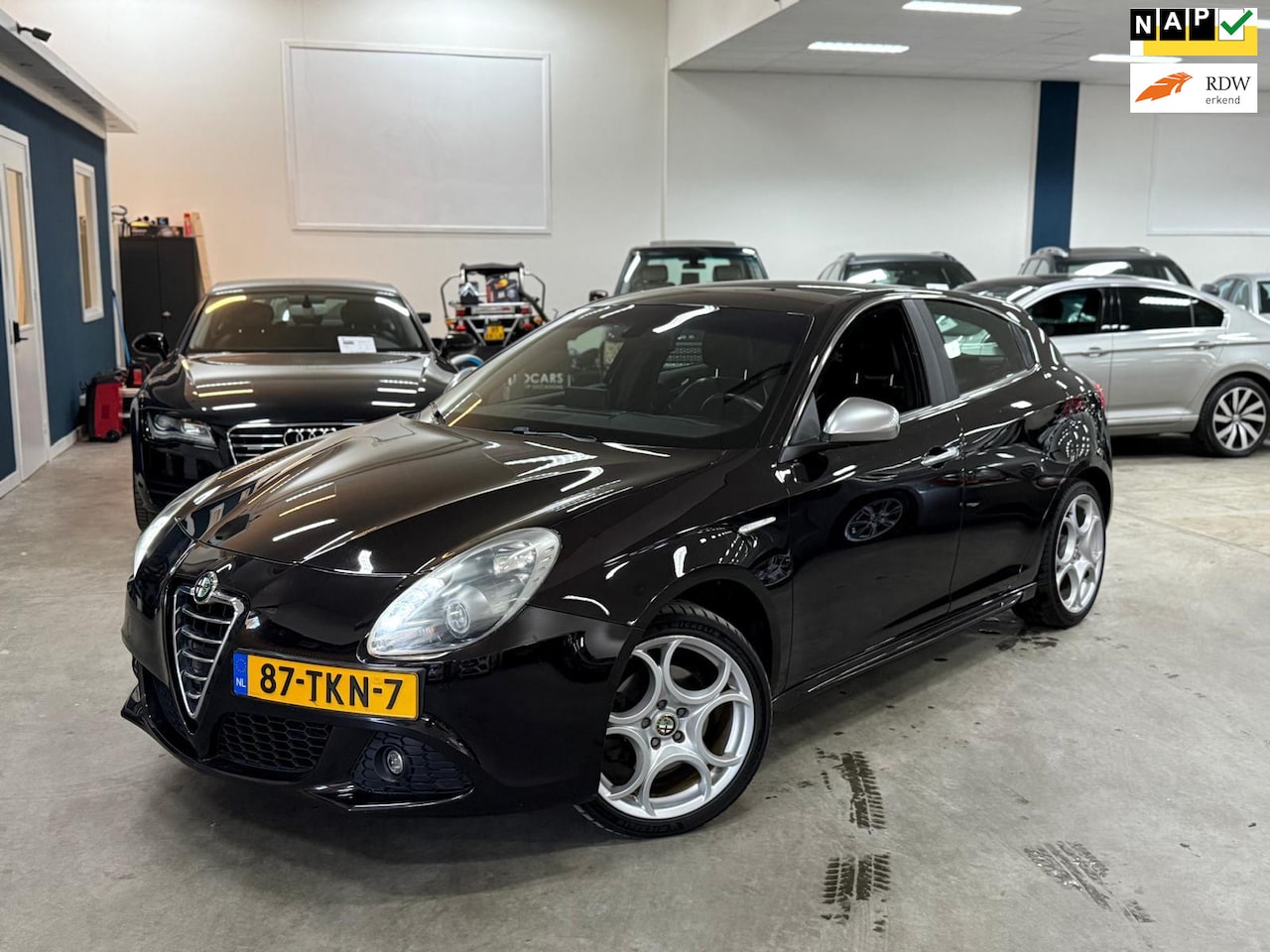 Alfa Romeo Giulietta - 1.4 T Distinctive / MULTIEMEDIA- NAVI / DEALER ONDERHOUDEN / NIEUWE APK - AutoWereld.nl