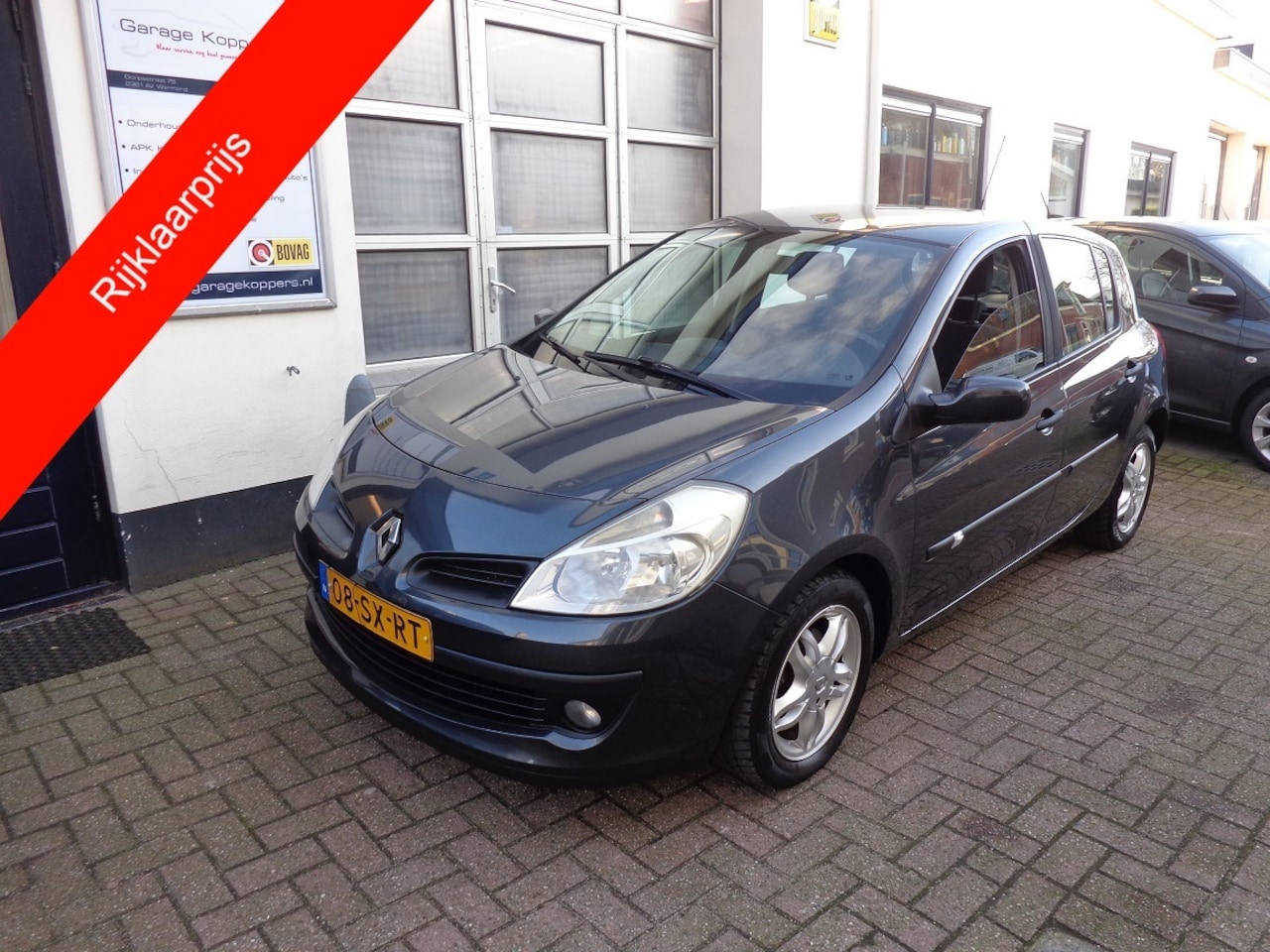 Renault Clio - 1.6 16V 82KW 5-DRS AUTOMAAT - AutoWereld.nl