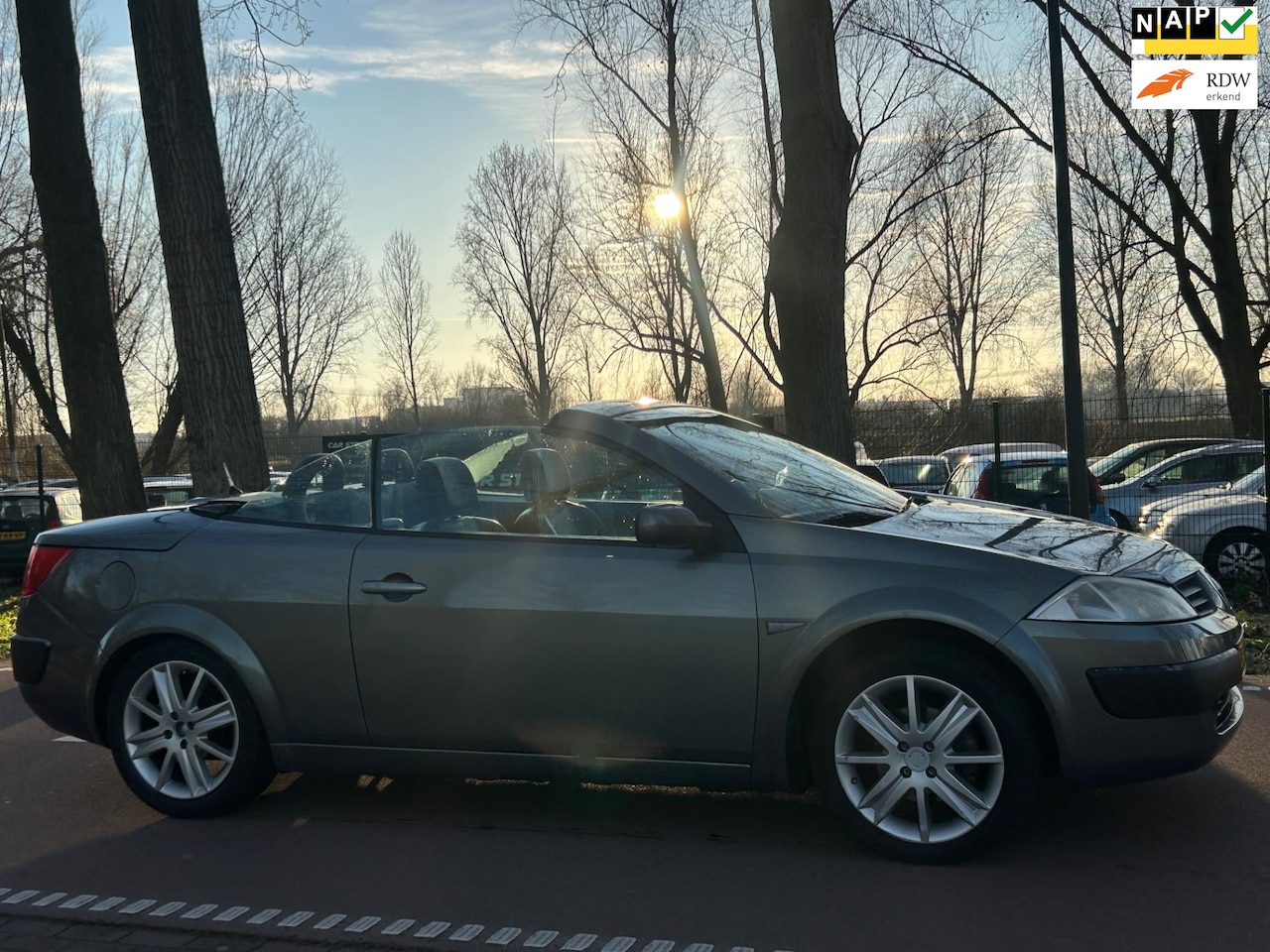 Renault Mégane coupé cabriolet - 2.0-16V Privilège Luxe LEDER!CLIMA!CRUISE!PANO!KOOPJE - AutoWereld.nl