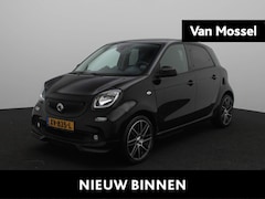 Smart Forfour - EQ BRABUS Style 18 kWh | Climate Control | Cruise Control | Panoramadak | Navigatie | Park