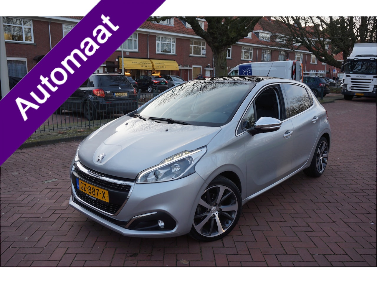 Peugeot 208 - 1.2 PureTech Première AUTOMAAT NL AUTO MET NAP PANORAMADAK...... - AutoWereld.nl