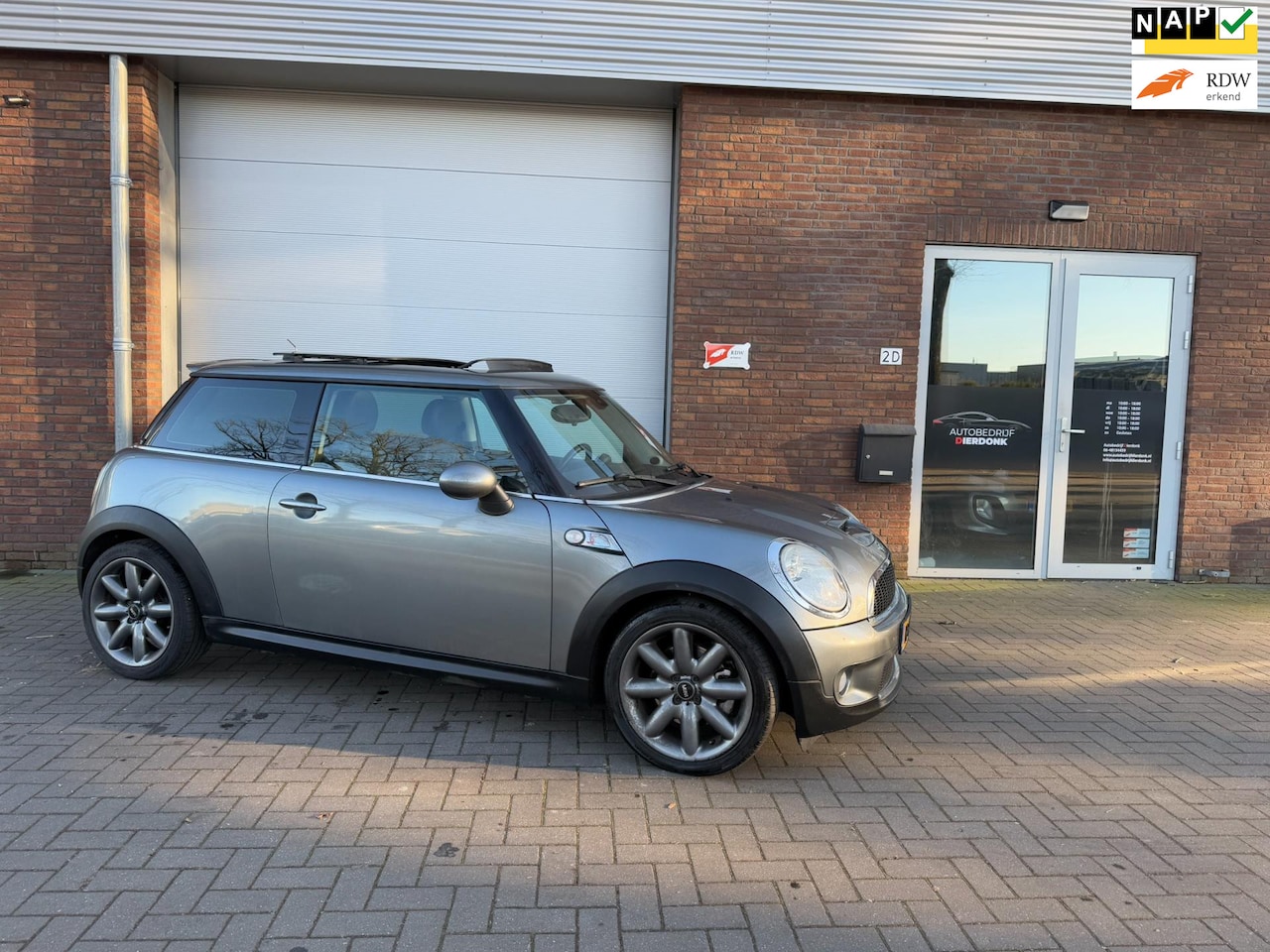 MINI Cooper S - Mini 1.6 S|AUTOMAAT|PANO|NIEUWE APK - AutoWereld.nl