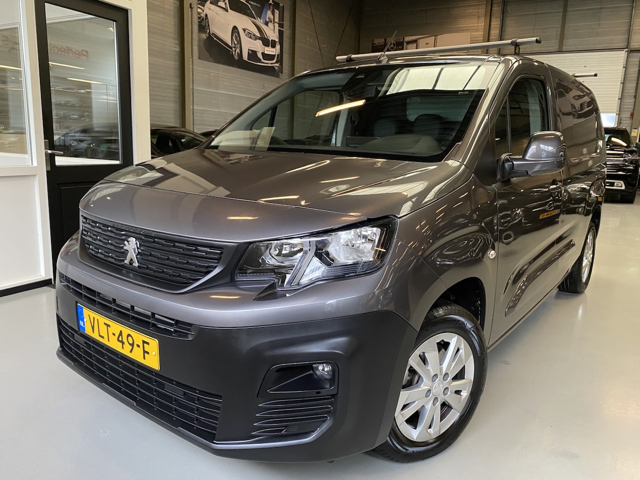 Peugeot Partner - 1.5 BlueHDI Premium Long 1.5 BlueHDI Premium Long Navi, Trekhaak, PDC - AutoWereld.nl