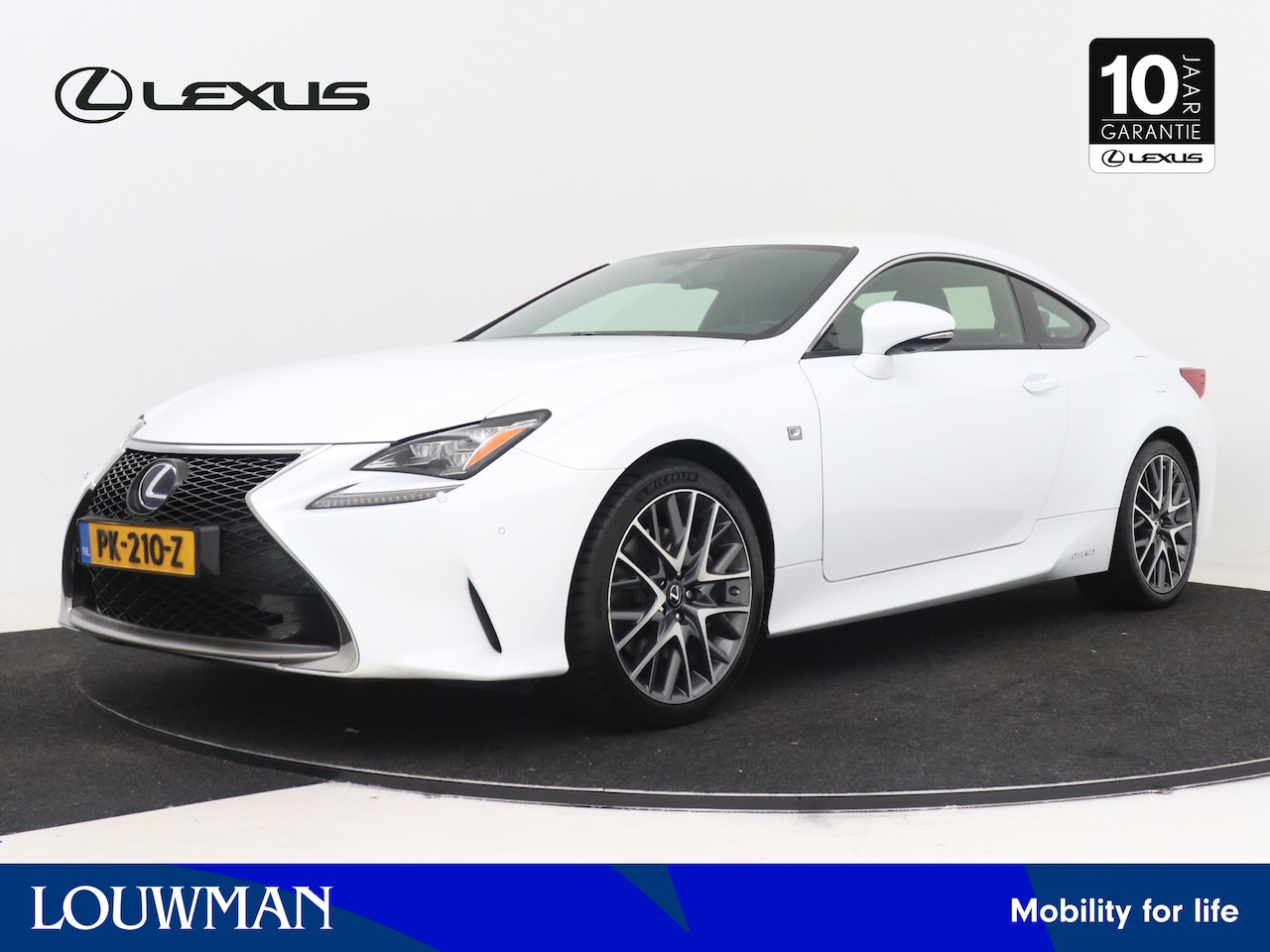 Lexus RC - 300h F-Sport Line | Stoelverwarming en -ventilatie | Dodehoekdetectie | Adaptive Variable - AutoWereld.nl