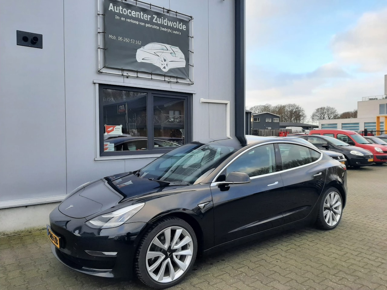 Tesla Model 3 - Long Range RWD Long Range AWD 75 kWh 360 camera app carplay pano dak - AutoWereld.nl