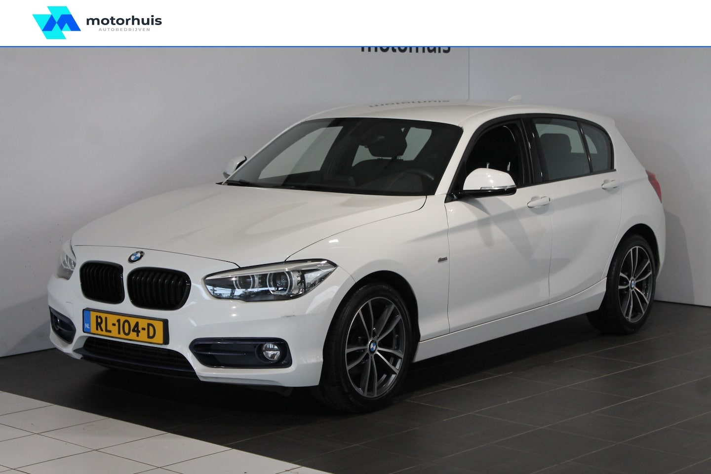 BMW 1-serie - (f20) 116i 109pk Edition Sport Line Shadow Executive - AutoWereld.nl