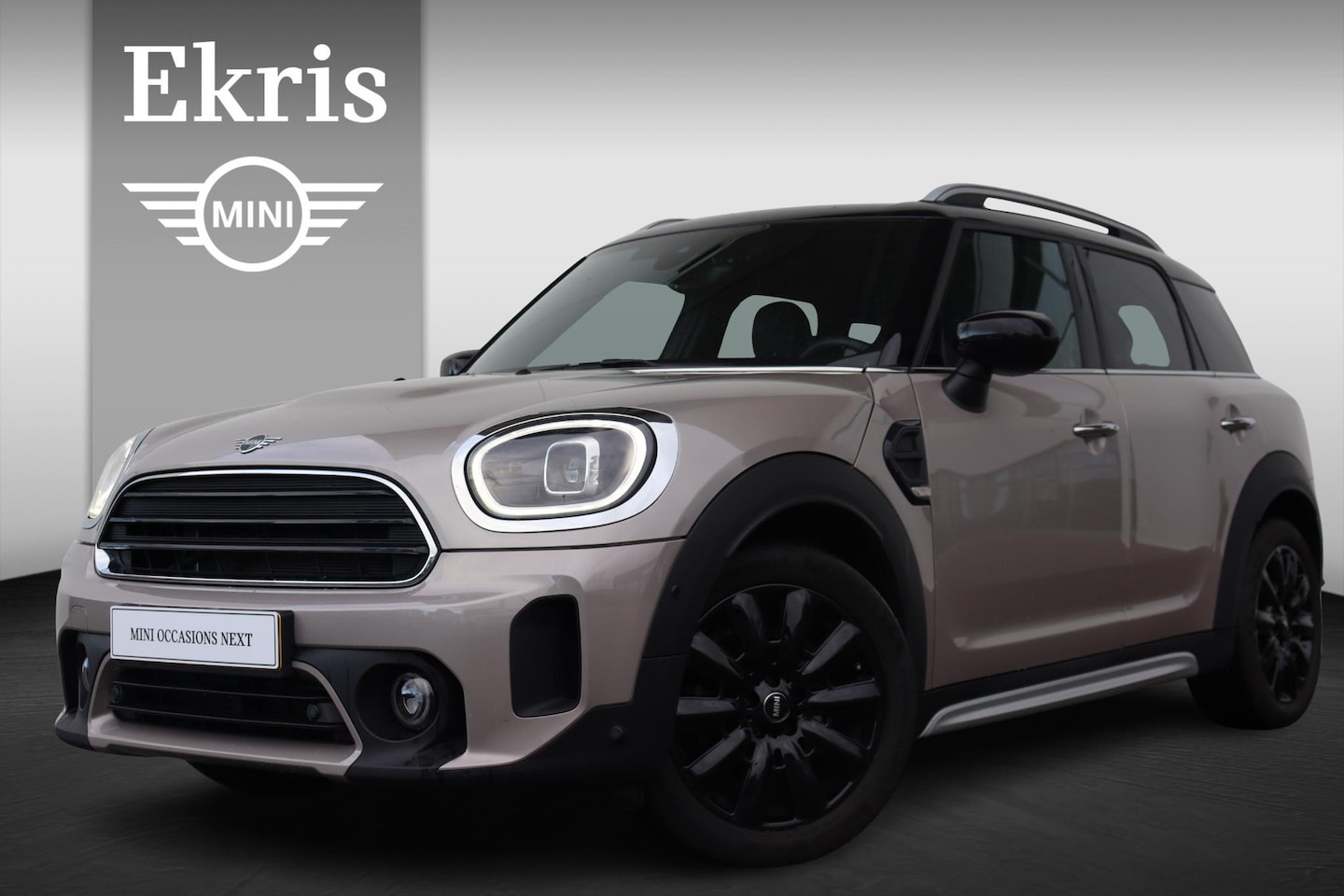 MINI Countryman - Mini 1.5 Cooper Classic Premium Plus Pakket/ Comfort Access/ panoramadak/ Comfortstoelen/ - AutoWereld.nl