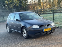 Volkswagen Golf - 1.6-16V Comfortline /Airco/5-Deurs/