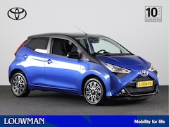 Toyota Aygo - 1.0 VVT-i X-Clusiv X-Shift Automaat | Navigatie | Camera | Climate Control | Rijstrooksens