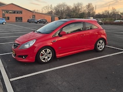 Opel Corsa - 1.4-16V White Edition