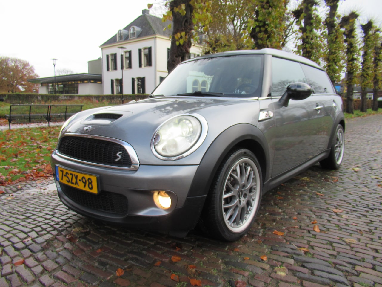 MINI Cooper S - Mini 1.6 174 PK !! Airco Cruisecontrol Leer Stoelverwarming 6 Bak Xenon Lm Velgen - AutoWereld.nl