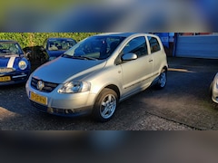 Volkswagen Fox - 1.2 Trendline Radio cd speler, trekhaak.