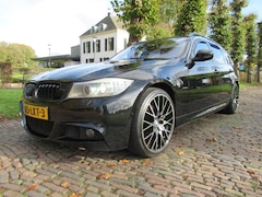 BMW 3-serie Touring - 325d Business Line Sport Automaat Ecc Cruisecontrol Leer Navigatie Xenon Sportinterieur 19