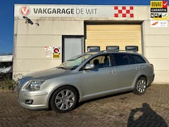 Toyota Avensis Wagon - 1.8 VVTi Terra