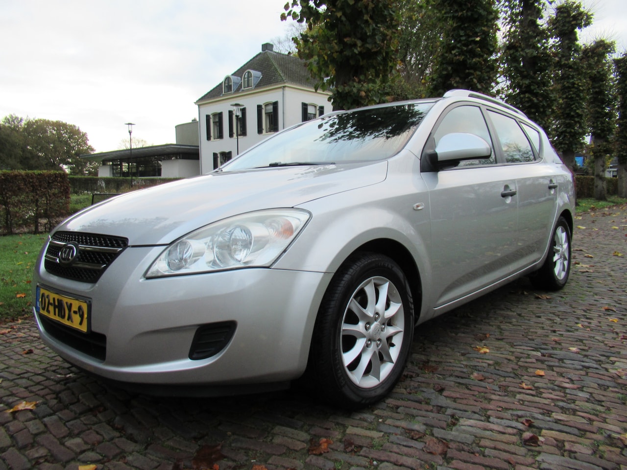 Kia Cee'd Sporty Wagon - 1.4 X-tra Airco Isofix Lm Velgen Trekhaak***Apk t/m 1-11-2025*** - AutoWereld.nl