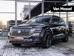 Volkswagen Touareg - 3.0 TSi 4MOTION R E-Hybrid | DYNAUDIO | PANORAMA/SCHUIF-KANTELDAK | 21 INCH | BLACK PACK |