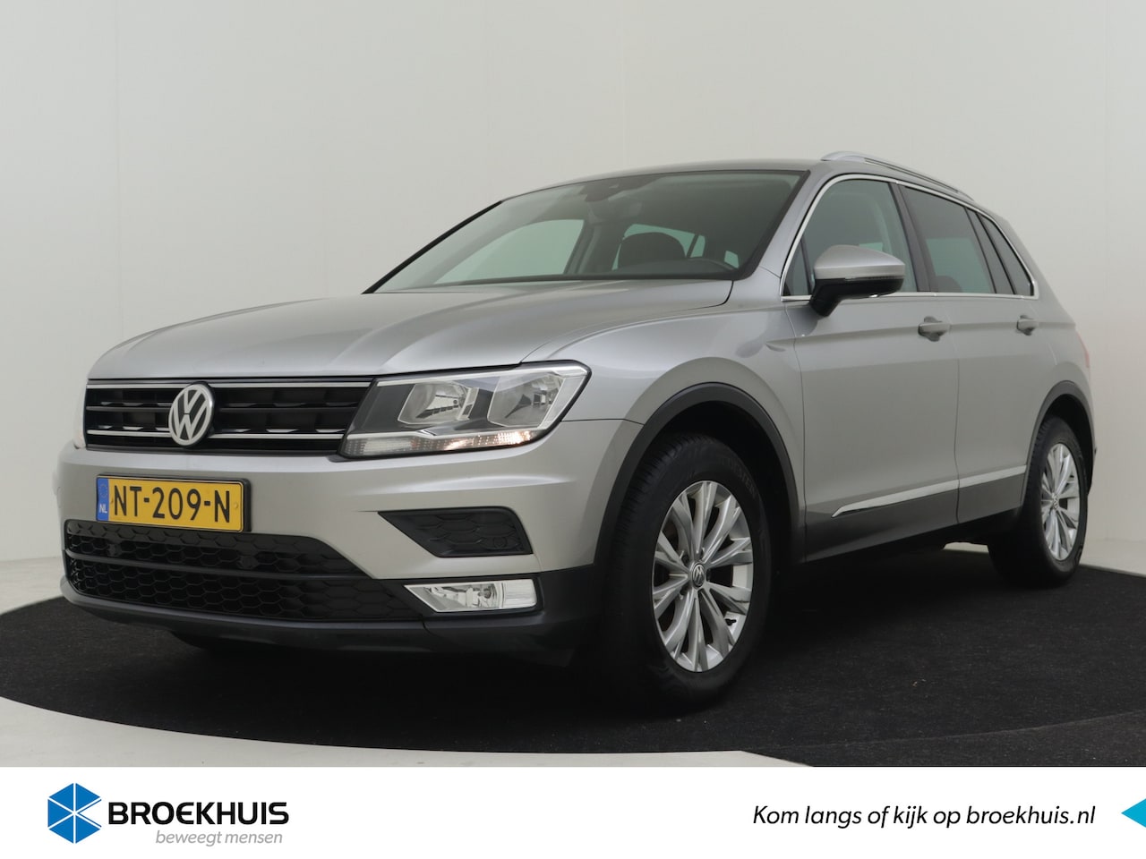 Volkswagen Tiguan - 1.4 TSI Connected Series 126pk | 100%dealeronderhouden | Cruise control | Navigatie | App - AutoWereld.nl