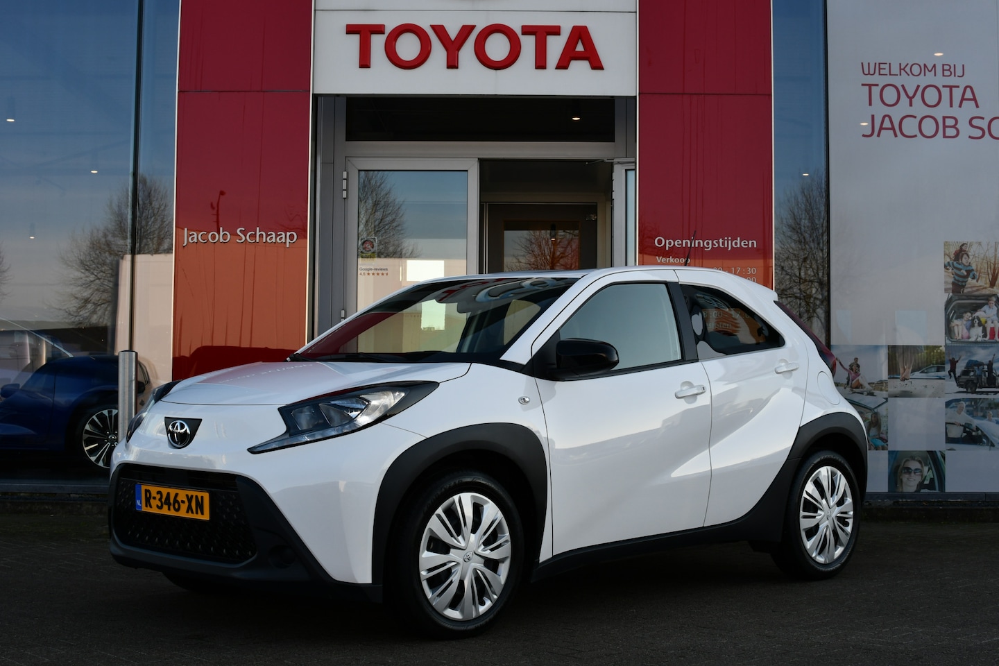 Toyota Aygo X - 1.0 VVT-i MT Play 72pk | Apple Carplay/Android Auto | Cruise control adaptieve | - AutoWereld.nl