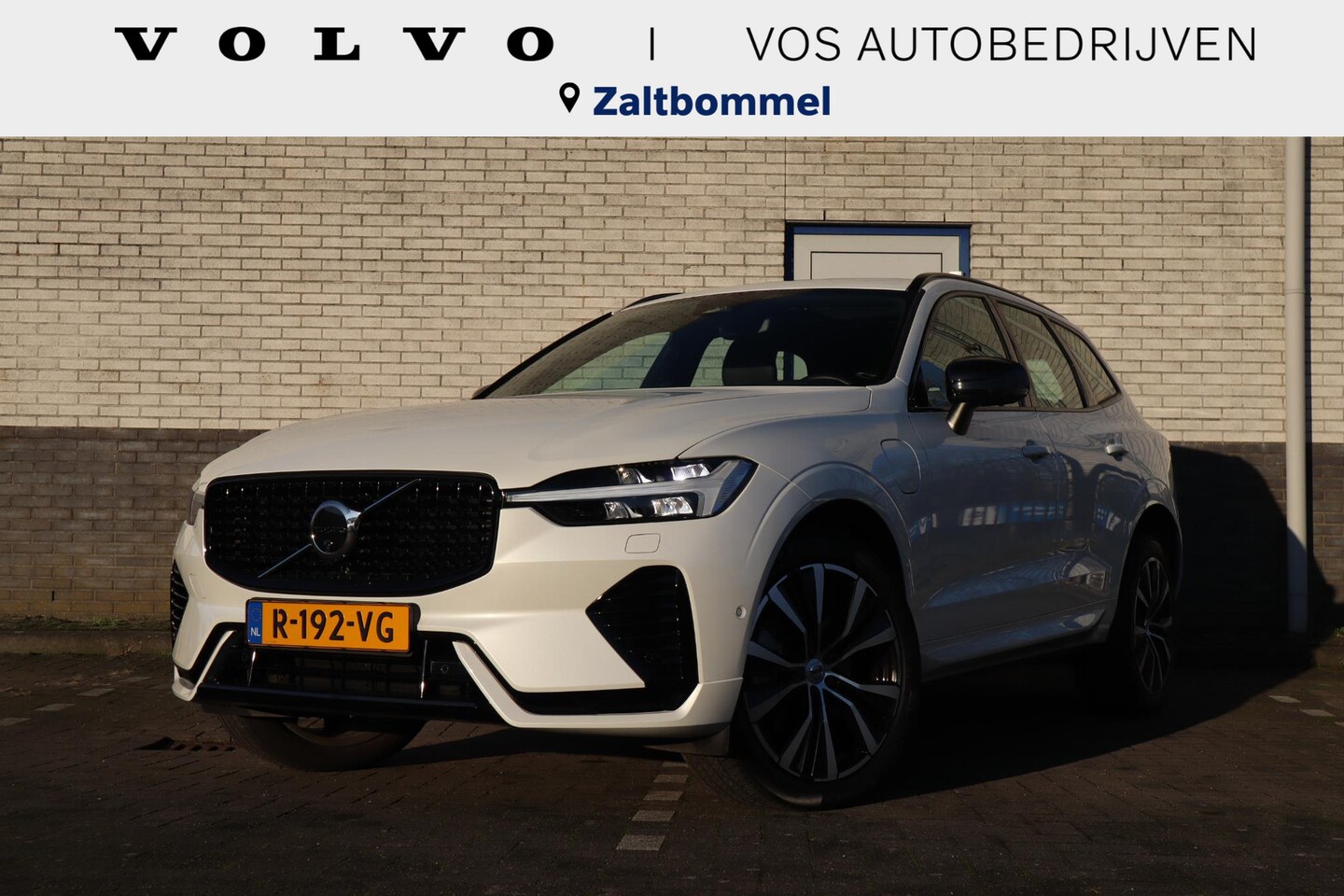 Volvo XC60 - 2.0 T6 Plug-in hybrid AWD Ultimate Dark Volvo XC60 2.0 Recharge T6 AWD Ultimate Dark | Tre - AutoWereld.nl