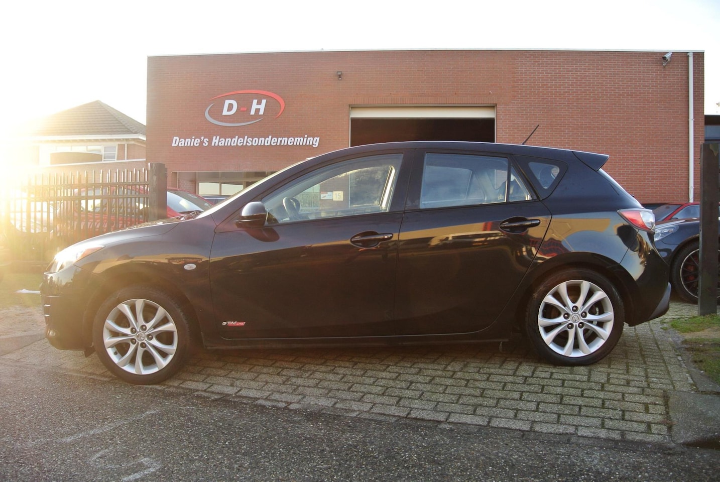 Mazda 3 - 1.6 GT-M Line airco apk 03-12-2025 inruil mogelijk nap - AutoWereld.nl