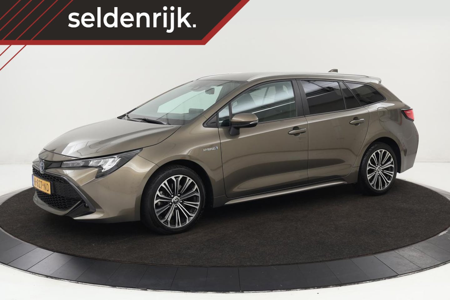 Toyota Corolla - 2.0 Hybrid Business Plus | Stoelverwarming | Carplay | Camera | Full LED | Adaptive cruise - AutoWereld.nl