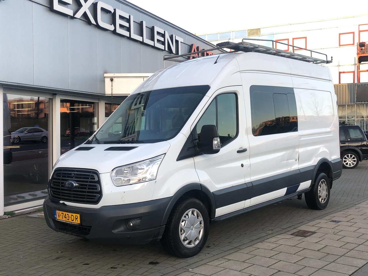 Ford Transit - 350 2.0 TDCI L3H2 DC Trend - Navigatie - Airco - AutoWereld.nl