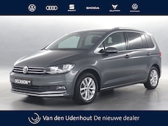 Volkswagen Touran - 1.5 TSI 150pk Comfortline Business 7p / Apple Carplay / Keyless / Stoel + stuurverwarming