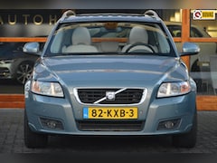 Volvo V50 - 2.4i Edition II | 5 Cilinder | Trekhaak 1500KG | Automaat | Panorama dak | Stoelverwarming