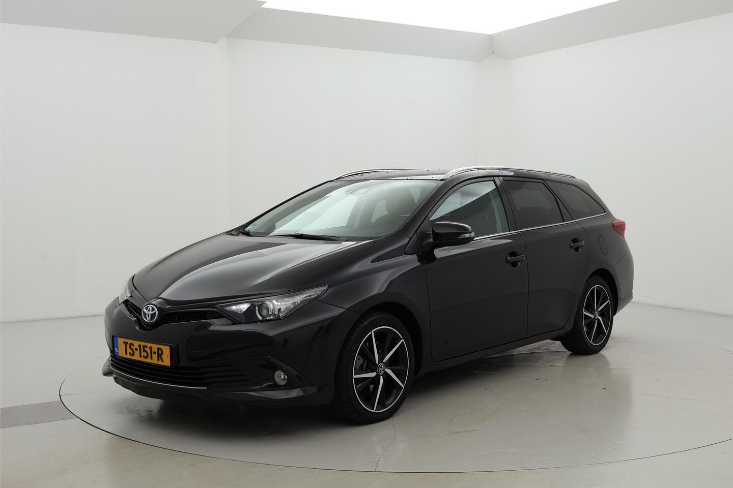 Toyota Auris Touring Sports - 1.8 Hybrid Dynamic Ultimate 1.8 Hybrid Dynamic Ultimate - AutoWereld.nl