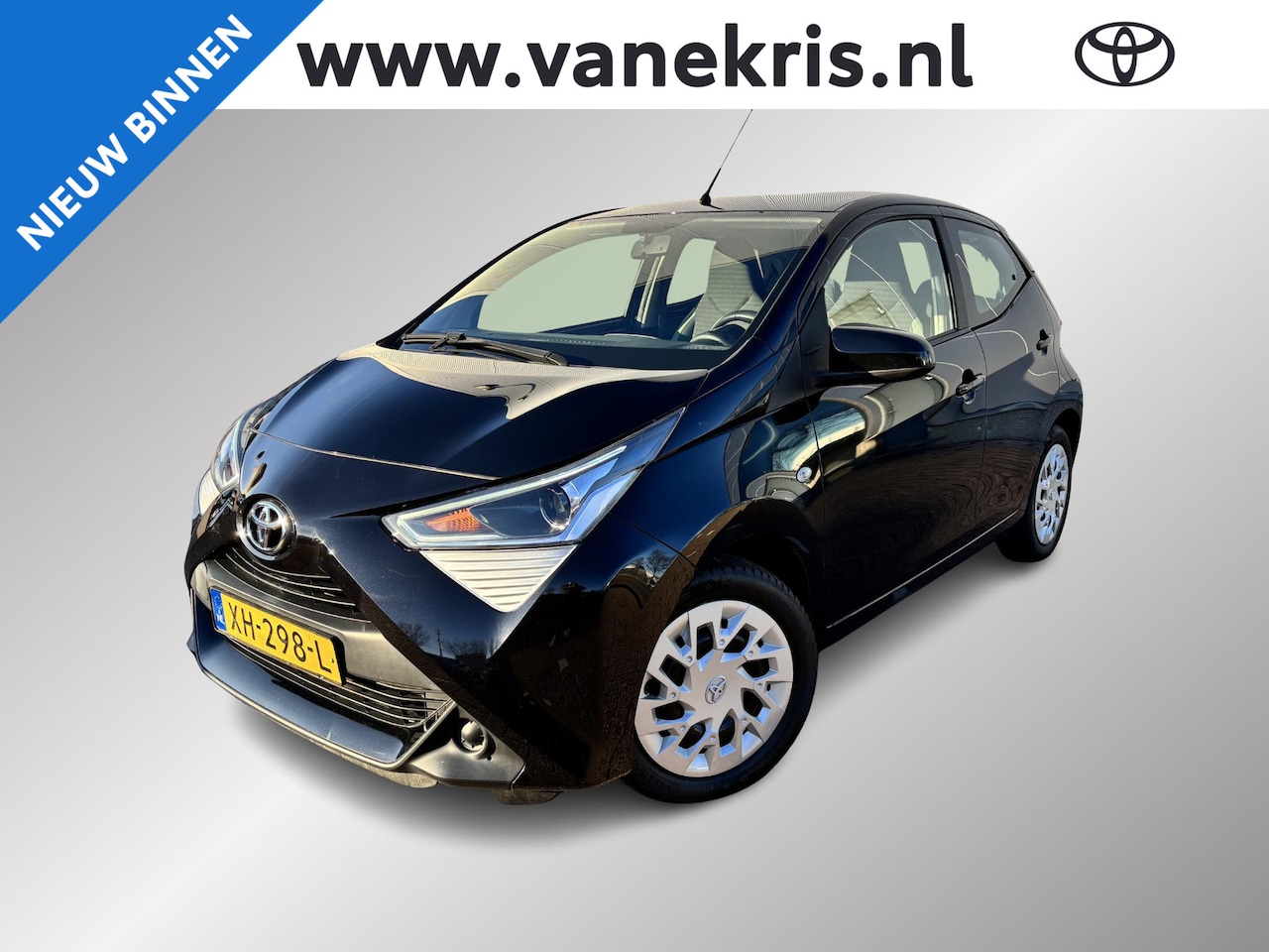 Toyota Aygo - 1.0 VVT-i x-play Apple Carplay Android Auto,Camera, Stoel in hoogte te verstellen - AutoWereld.nl