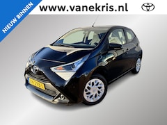 Toyota Aygo - 1.0 VVT-i x-play Apple Carplay Android Auto, Camera, Stoel in hoogte te verstellen