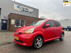 Toyota Aygo - 1.0-12V