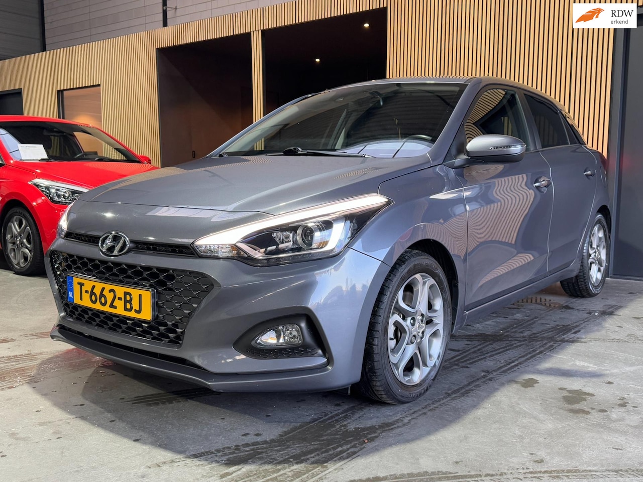 Hyundai i20 - 1.0 T-GDI Comfort Automaat |Camera|Carplay|Airco|PDC|APK - AutoWereld.nl