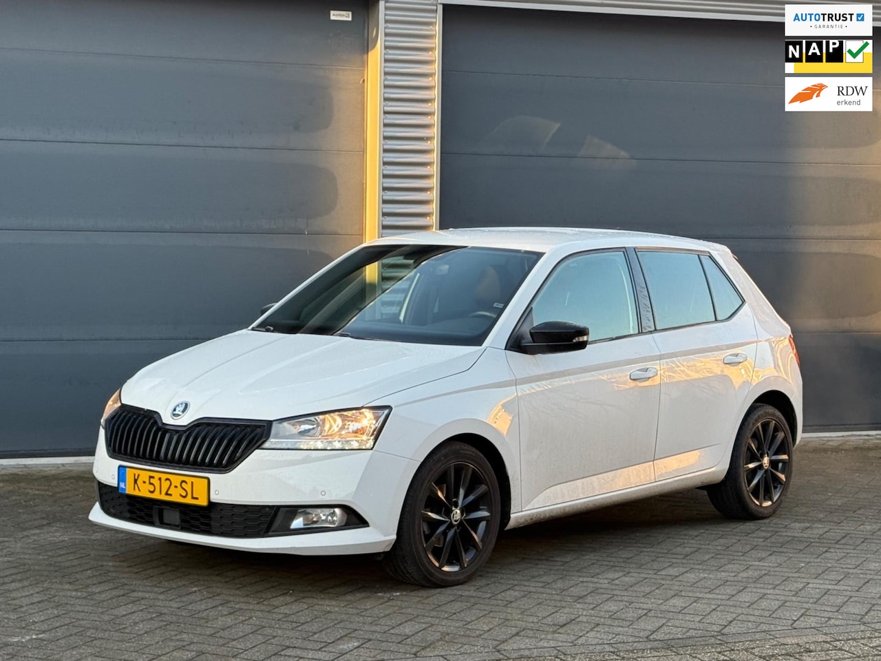 Skoda Fabia - 1.0 TSI Sport business 1.0 TSI Sport business, ecc, navigatie,1 e eigenaar , stoelverwarming, nederlandse auto me - AutoWereld.nl