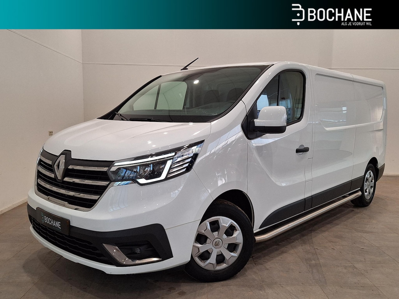 Renault Trafic - 2.0 dCi 130 T30 L2H1 Work Edition | Sidebars | Trekhaak | Bedrijfswagenrinrichting - AutoWereld.nl