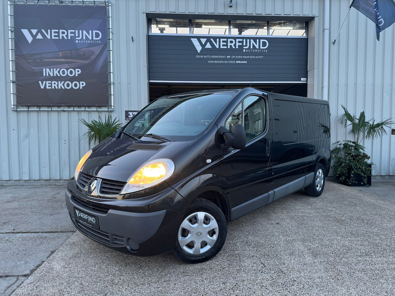 Renault Trafic - 2.0 dCi T29 L2H1 DC Eco - AutoWereld.nl