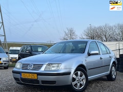 Volkswagen Bora - 1.6-16V, inruil koopje