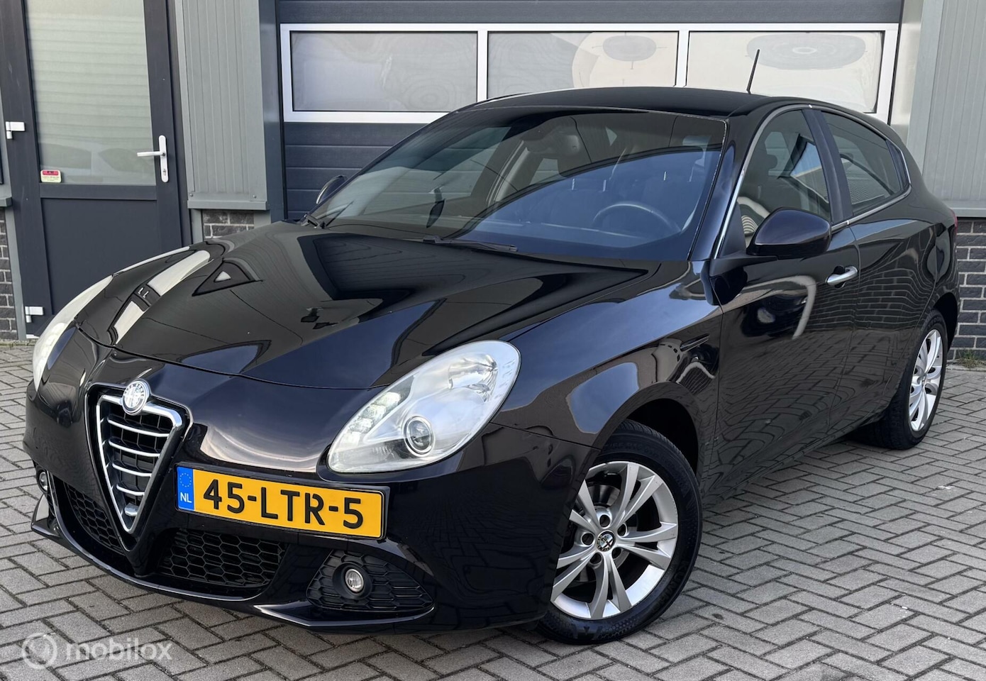 Alfa Romeo Giulietta - 1.4 T Progression/ NAP/ AIRCO/ APK - AutoWereld.nl