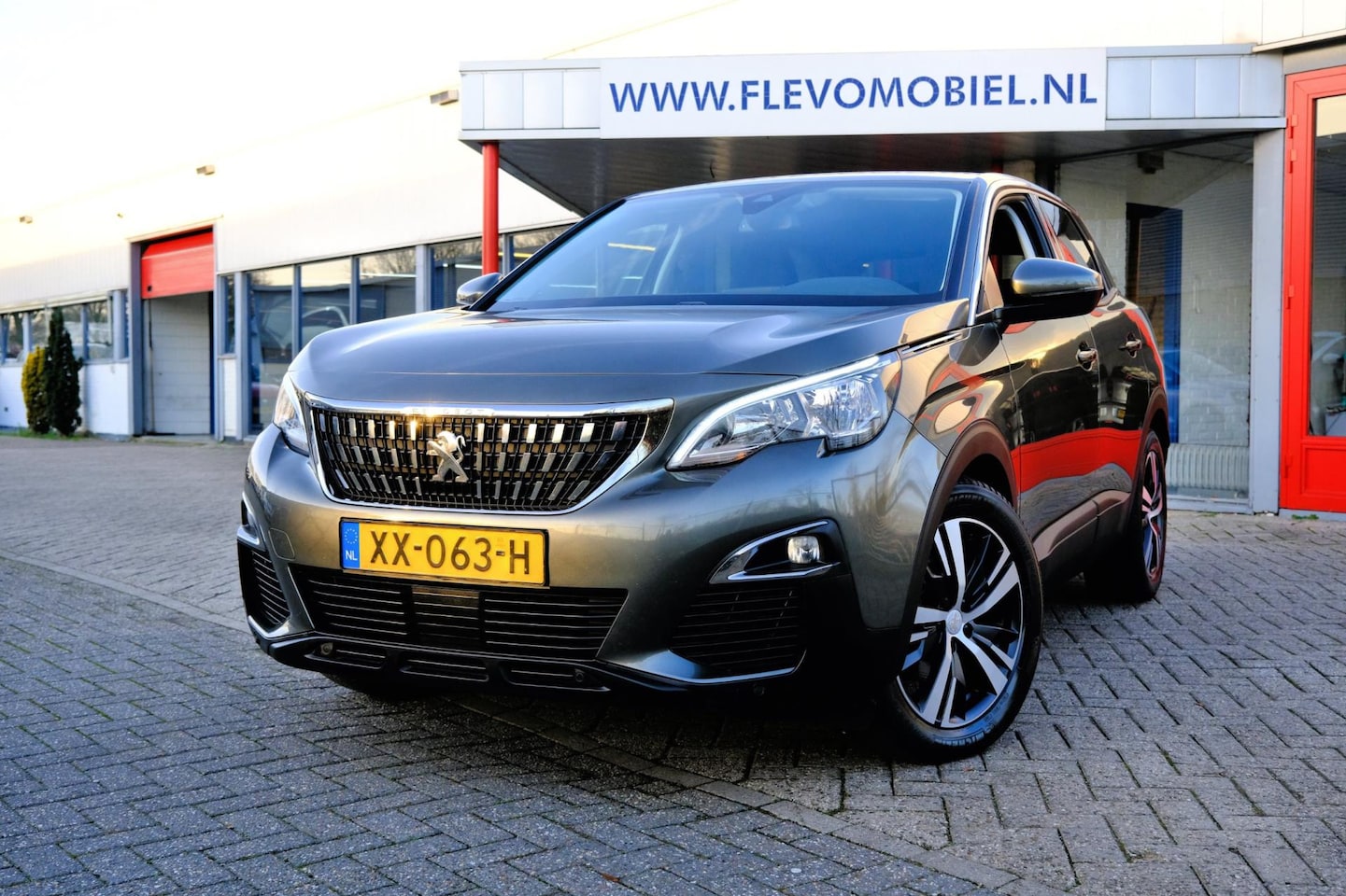 Peugeot 3008 - 1.5 BlueHDi 131pk Executive i-Cockpit|Navi|Clima|Cam|LMV - AutoWereld.nl