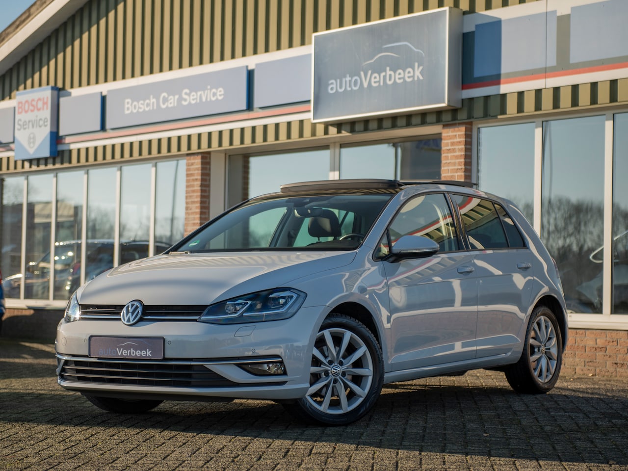 Volkswagen Golf - 1.4TSi DSG Highline | Pano | Navi | LED | Camera | Massagestoel | Stoelverwarming | Virtua - AutoWereld.nl