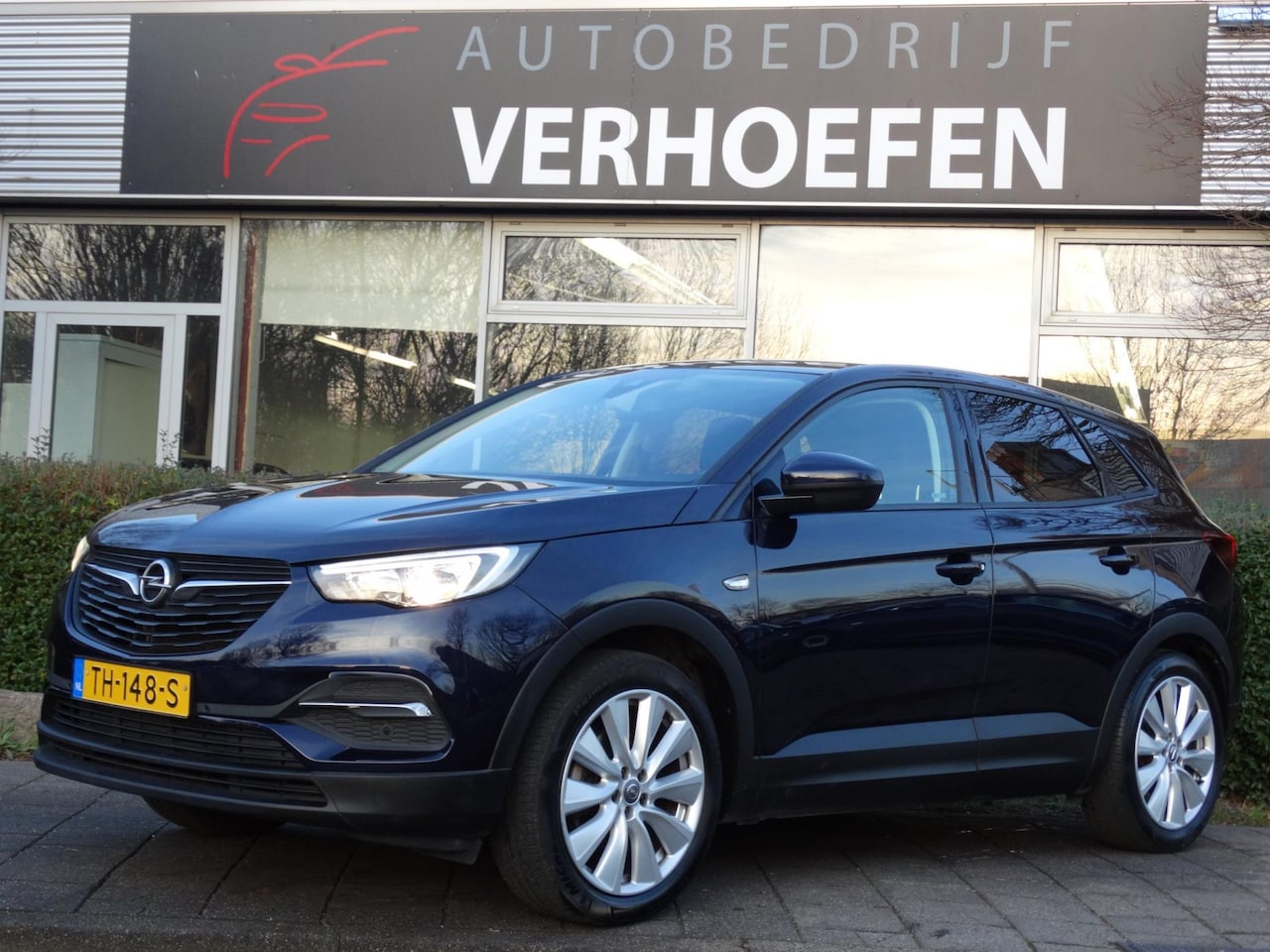 Opel Grandland X - 1.2 Turbo Online Edition - CARPLAY - NAVIGATIE - CLIMATE / CRUISE - LANE ASSIST - NAP KM S - AutoWereld.nl