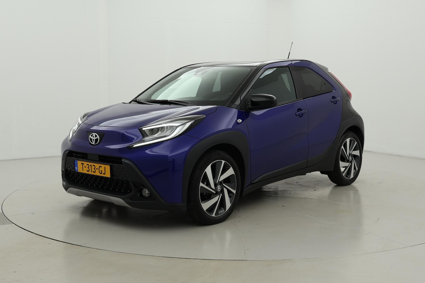 Toyota Aygo X - 1.0 VVT-i MT Envy | Navigatie | JBL - AutoWereld.nl