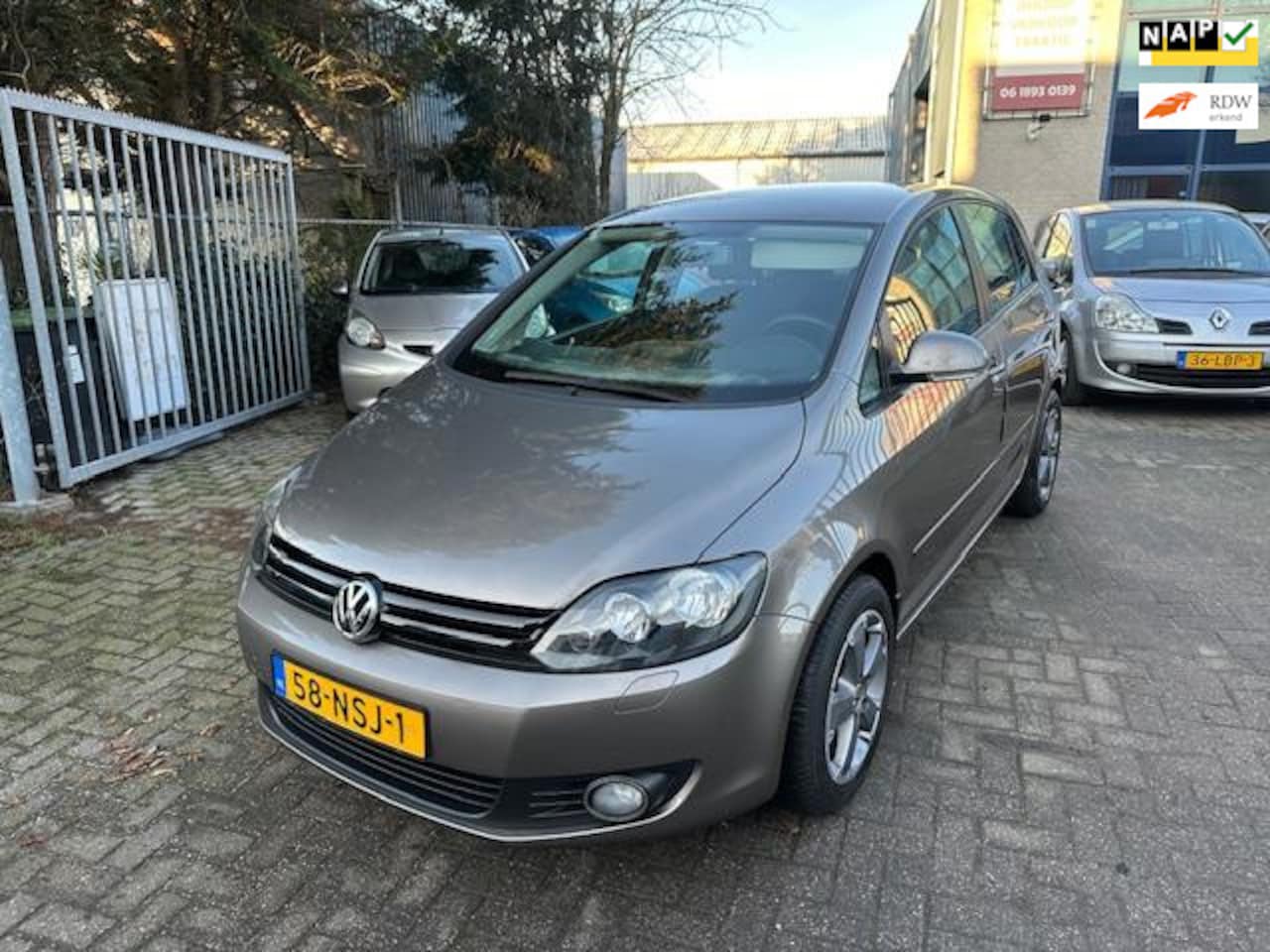 Volkswagen Golf Plus - 1.2 TSI Tour II 1.2 TSI Tour II, Apk 01/2026, Clima, Cruise Control, Trekhaak - AutoWereld.nl