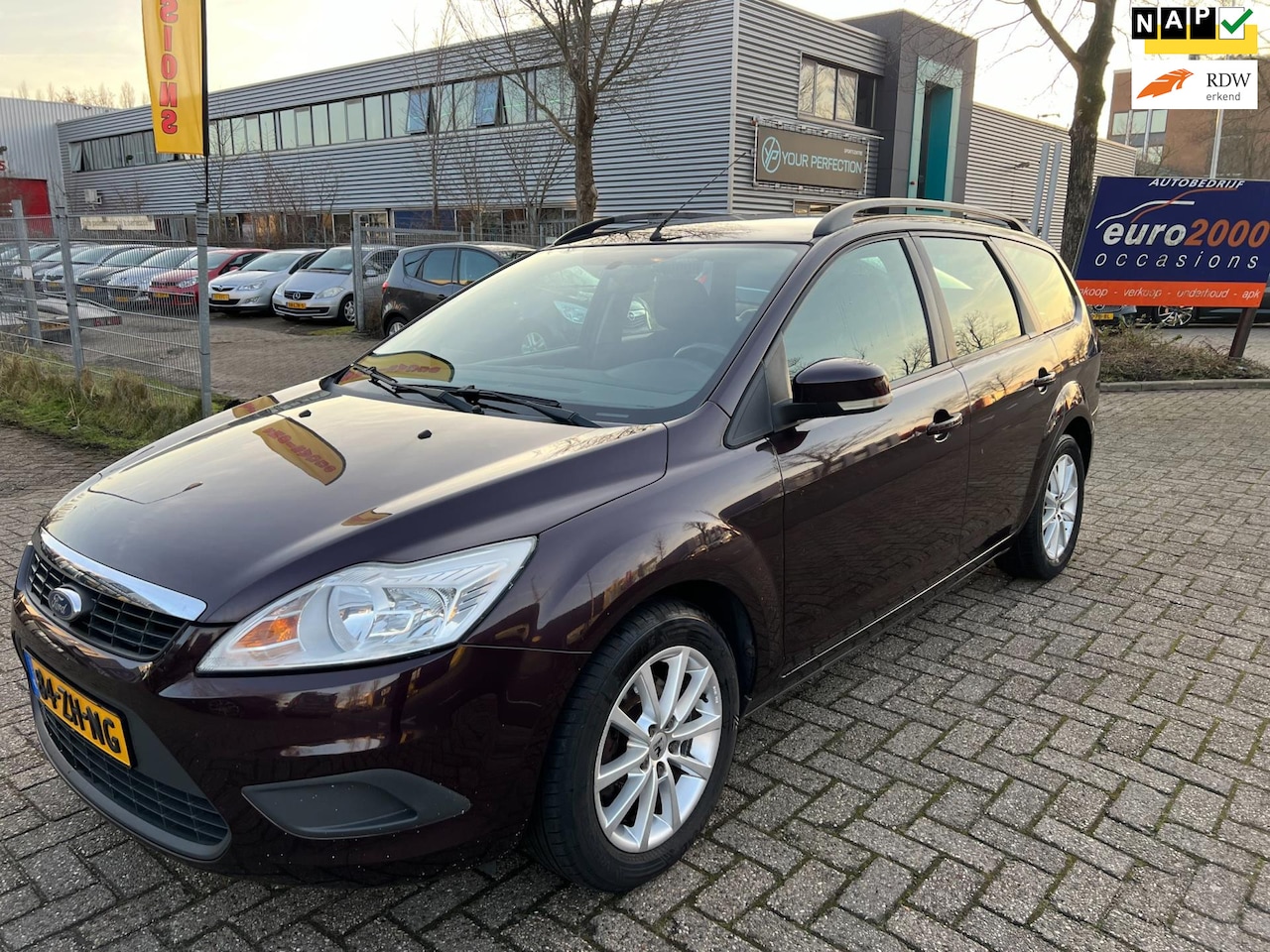 Ford Focus Wagon - 1.6 Trend - AIRCO - TREKHAAK - CRUISE ! - AutoWereld.nl