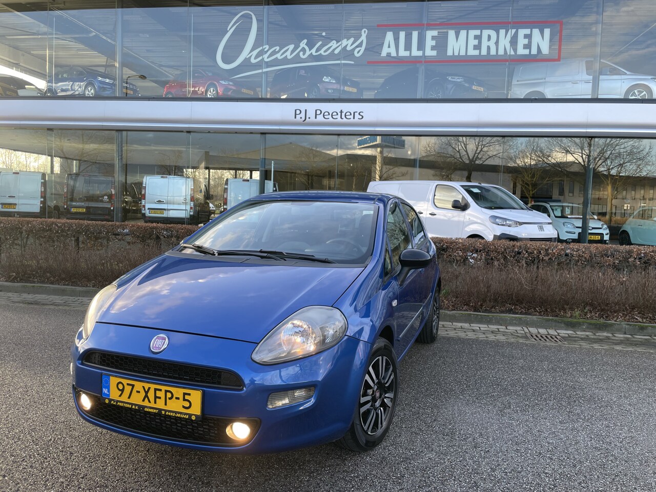 Fiat Punto Evo - 0.9 TwinAir Easy Airco -  Radio/CD - Lederen stuurwiel - Mistlampen - Licht metalen velgen - AutoWereld.nl