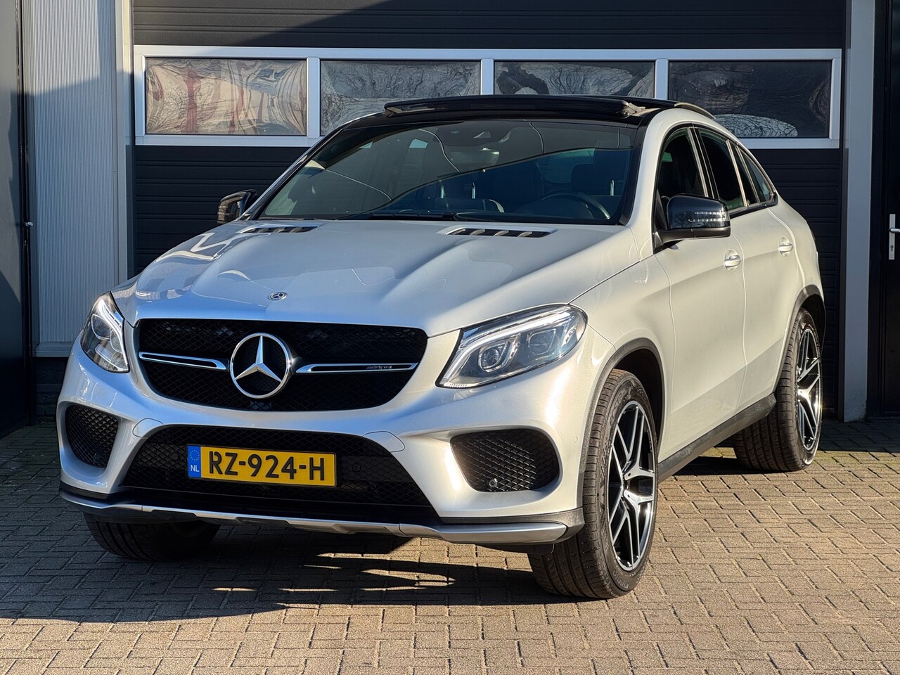 Mercedes-Benz GLE-Klasse Coupé - AMG 43 4MATIC BTW AUTO Panorama, Multibeam, Navi, Camera, Cruise, NAP - AutoWereld.nl