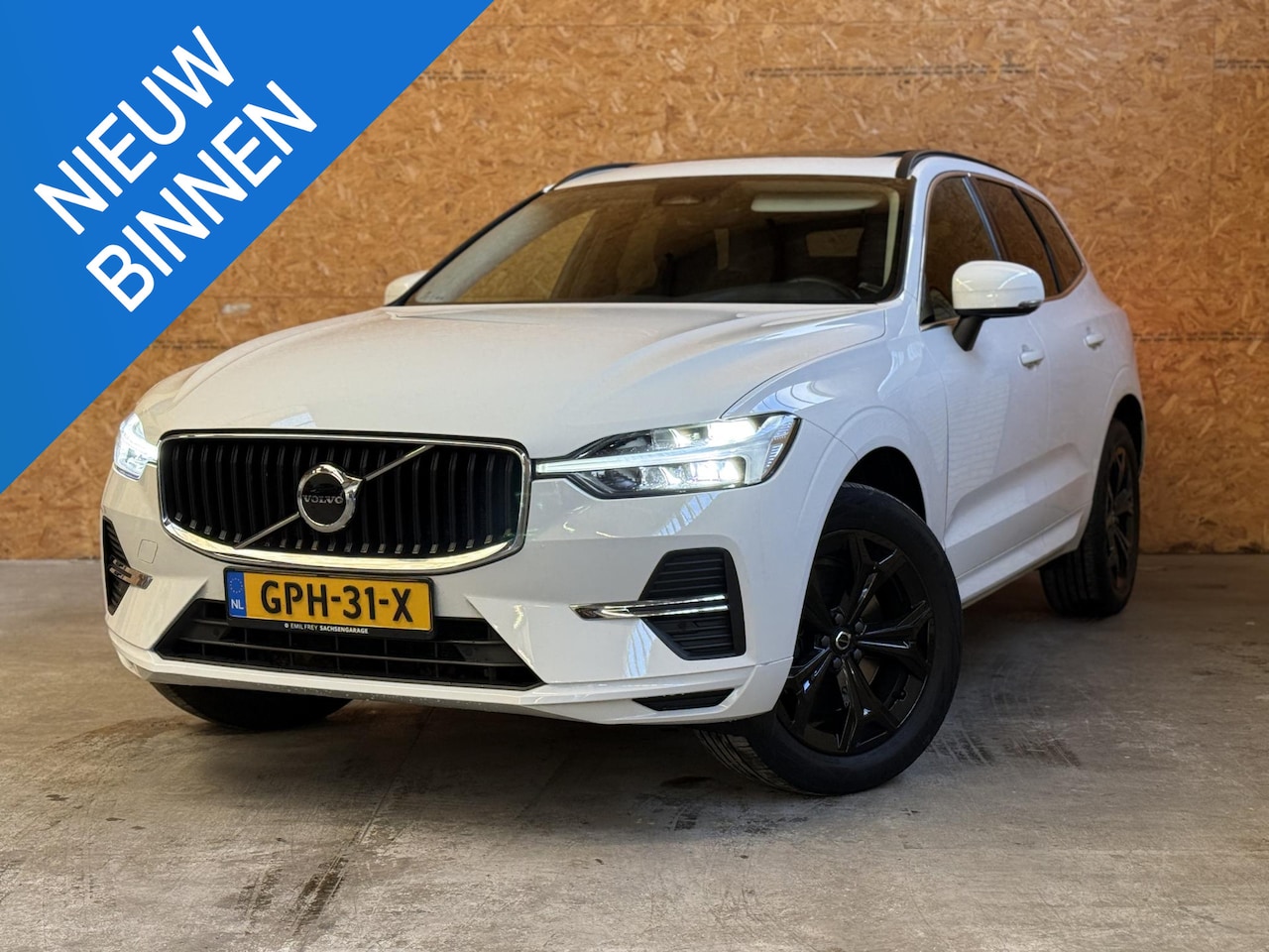 Volvo XC60 - 2.0 B4 Inscription | Pano | Camera - AutoWereld.nl