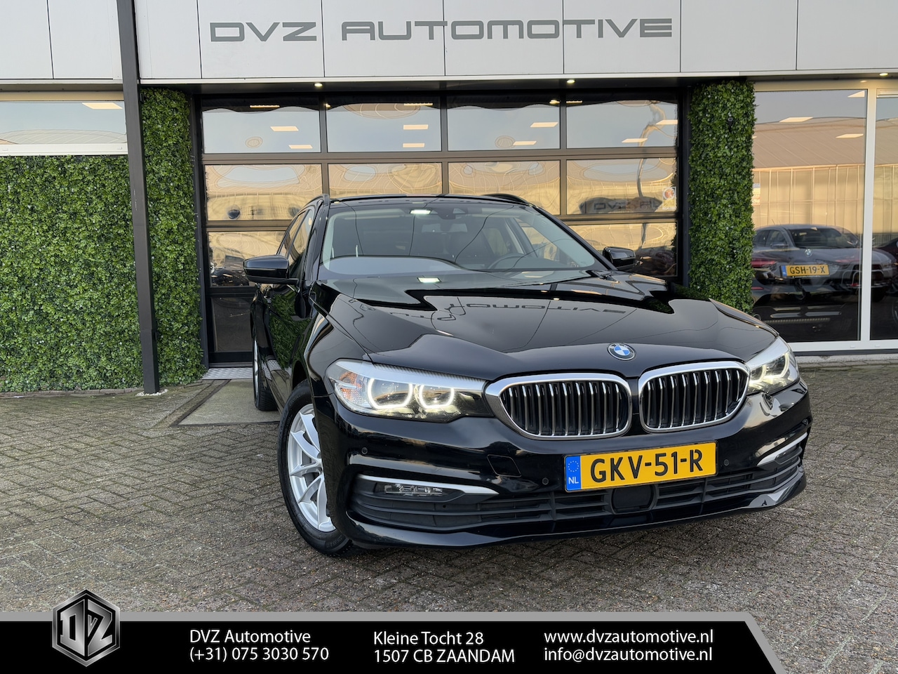 BMW 5-serie Touring - 520d Executive | Leder | Drive Assist Plus | Dodehoek - AutoWereld.nl