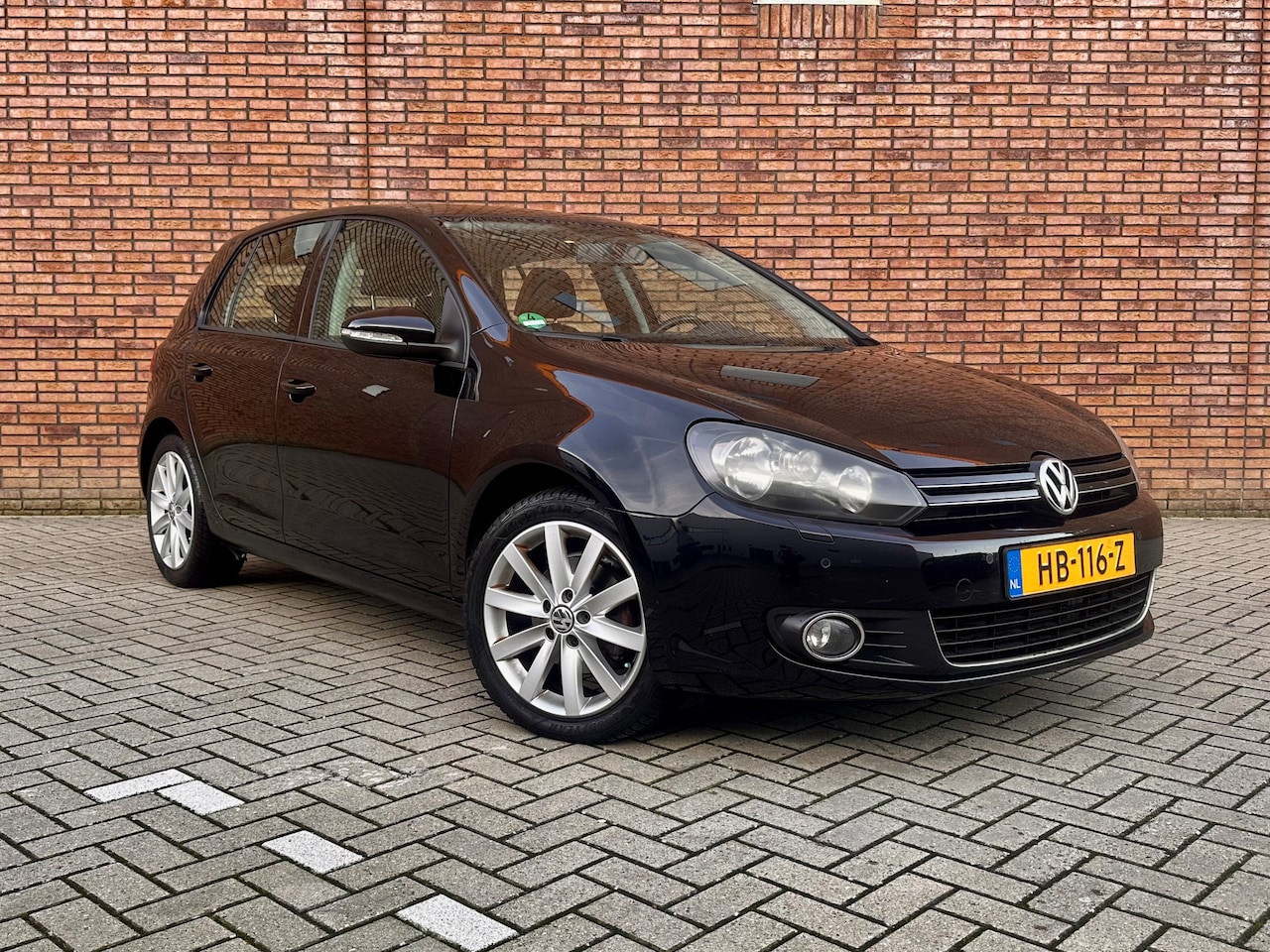 Volkswagen Golf - 1.4 TSI Highline ( leder navigatie stoelverwarming) - AutoWereld.nl